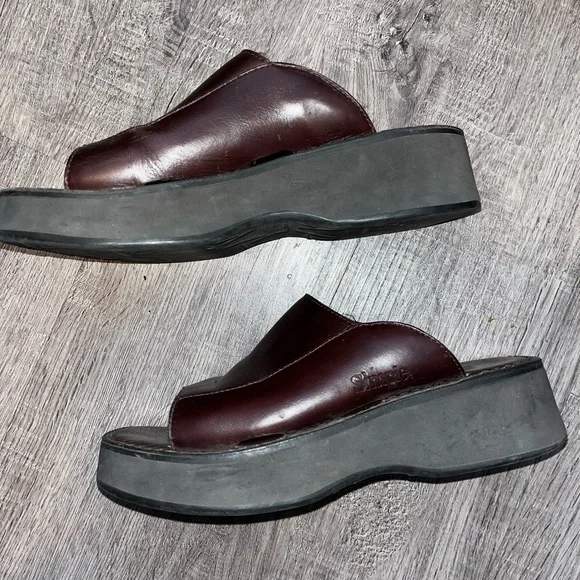 Simple Brand Sandals - Picture 4 of 4